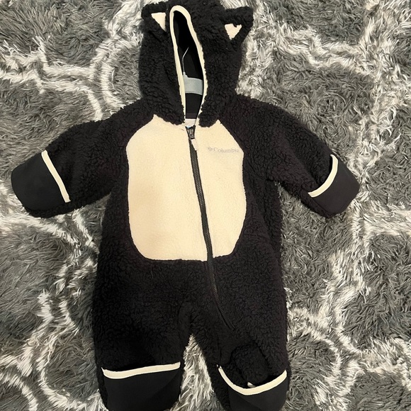 EUC Columbia Foxy Baby Sherpa Bunting Size 0-3 months, Black/Chalk